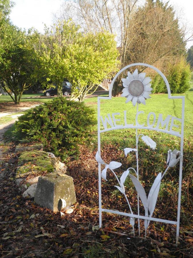 Roulotte Panoramique Du Moulin Bed & Breakfast Châtillon-sur-Marne Екстериор снимка