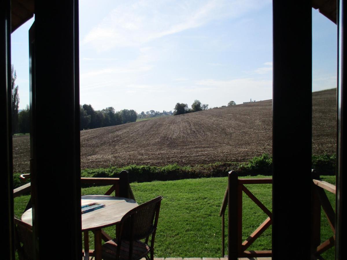 Roulotte Panoramique Du Moulin Bed & Breakfast Châtillon-sur-Marne Екстериор снимка