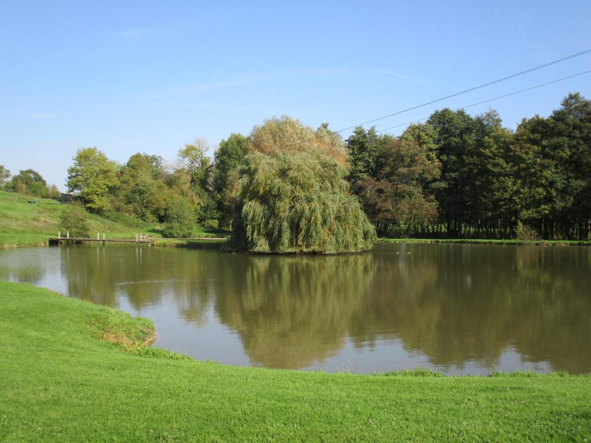 Roulotte Panoramique Du Moulin Bed & Breakfast Châtillon-sur-Marne Екстериор снимка